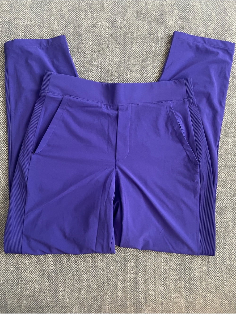 EUC Athleta Purple Endless High Rise Women's Pants 4